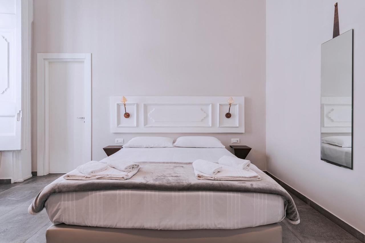La Smorfia Otel Napoli Dış mekan fotoğraf