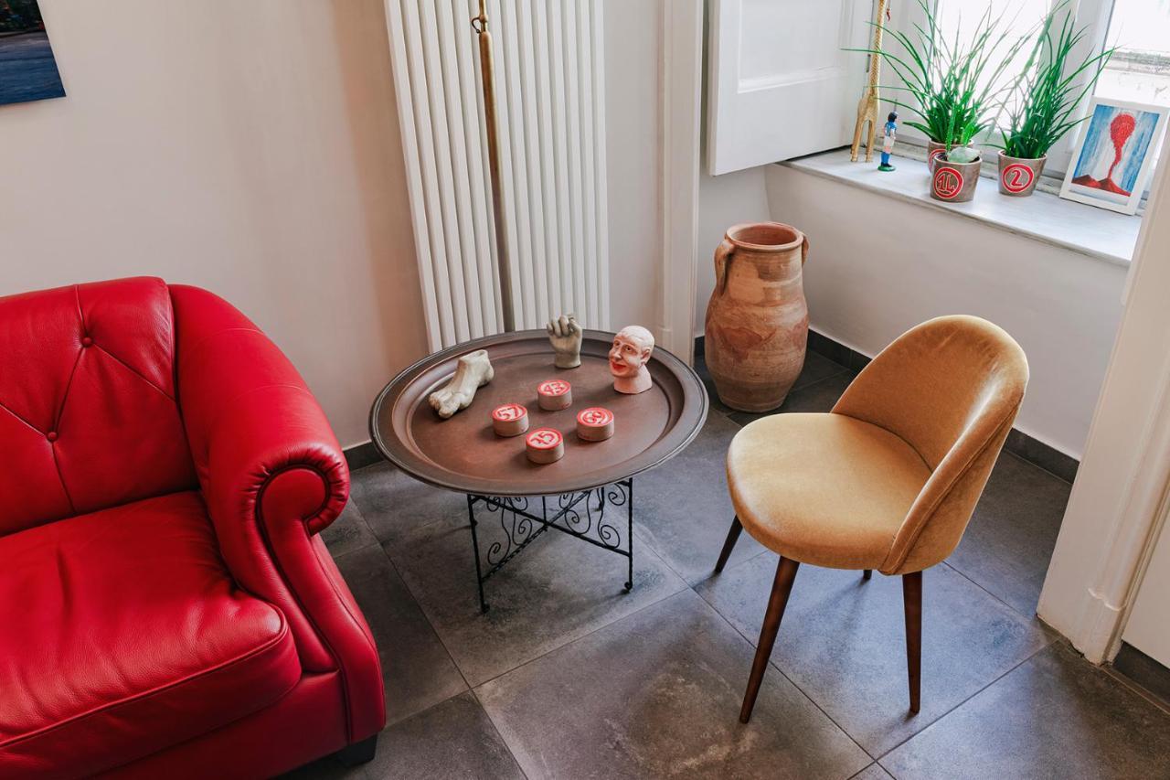 La Smorfia Otel Napoli Dış mekan fotoğraf