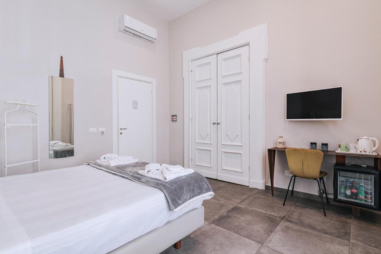 La Smorfia Otel Napoli Dış mekan fotoğraf