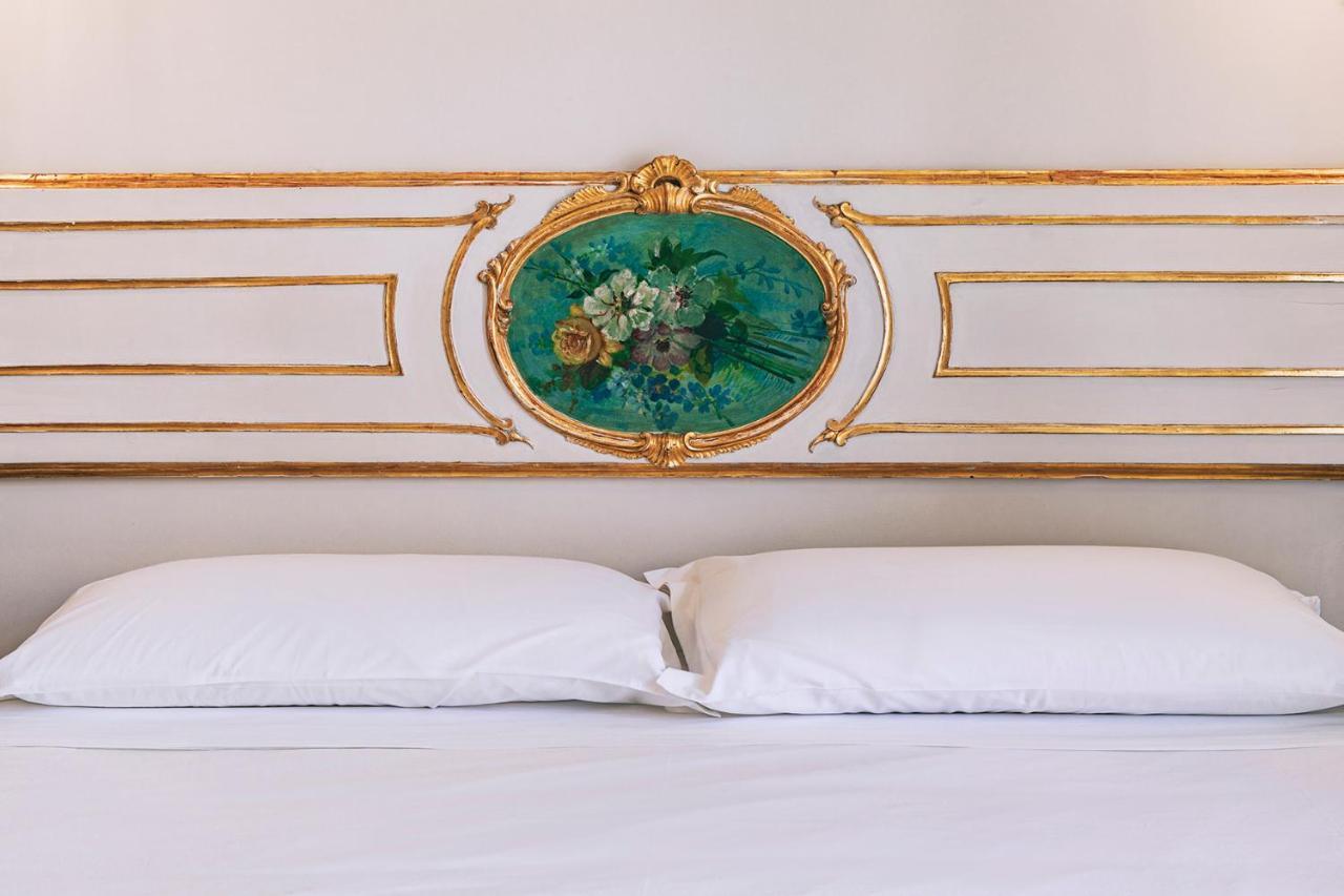 La Smorfia Otel Napoli Dış mekan fotoğraf
