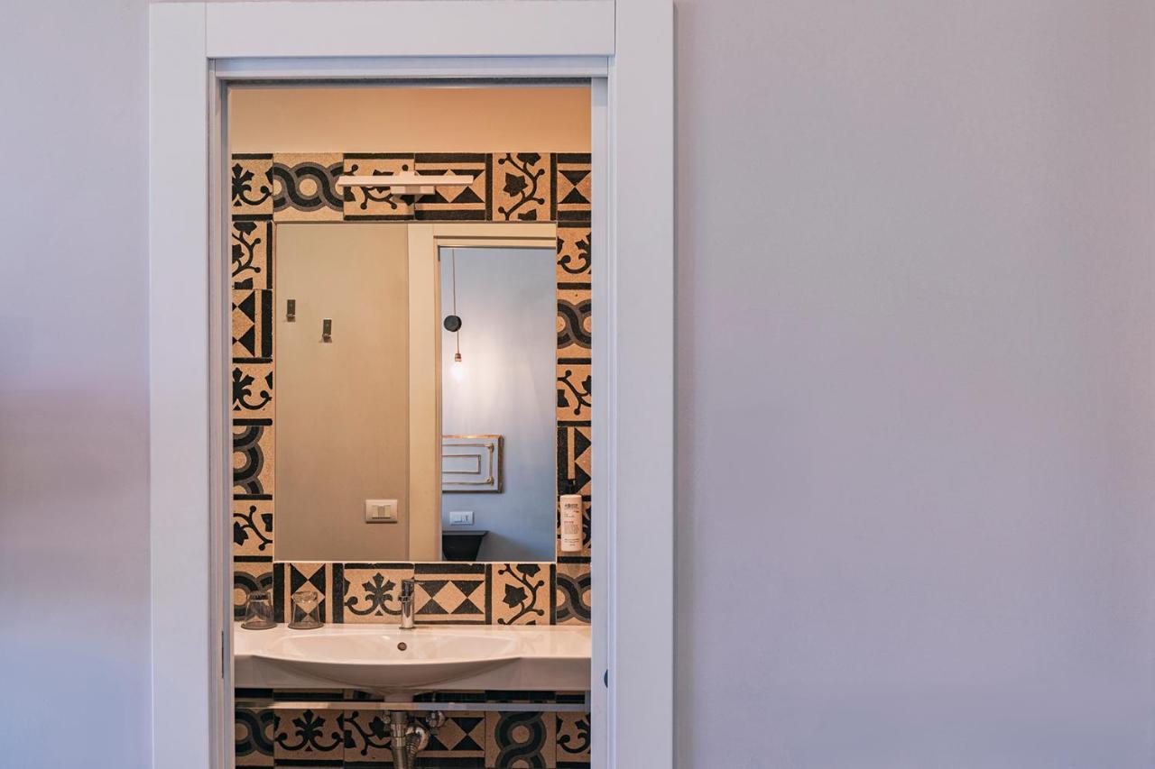 La Smorfia Otel Napoli Dış mekan fotoğraf